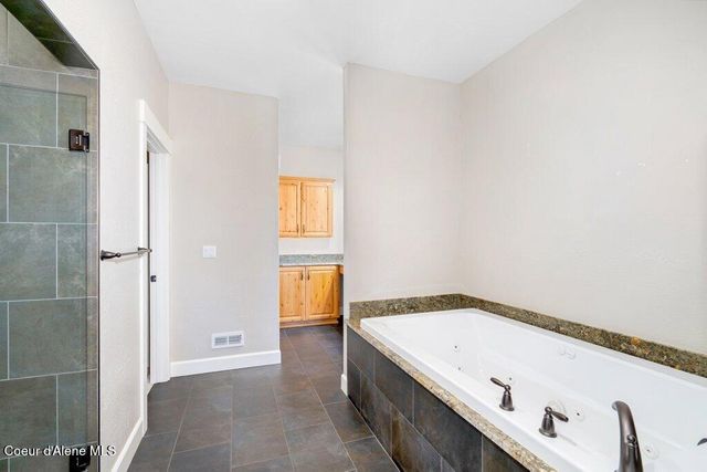 5235 S Ledgestone Dr, Coeur D'alene, ID 83814