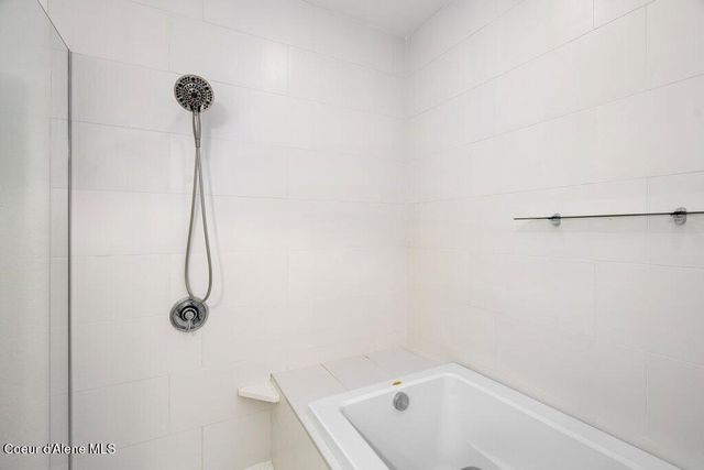 5235 S Ledgestone Dr, Coeur D'alene, ID 83814