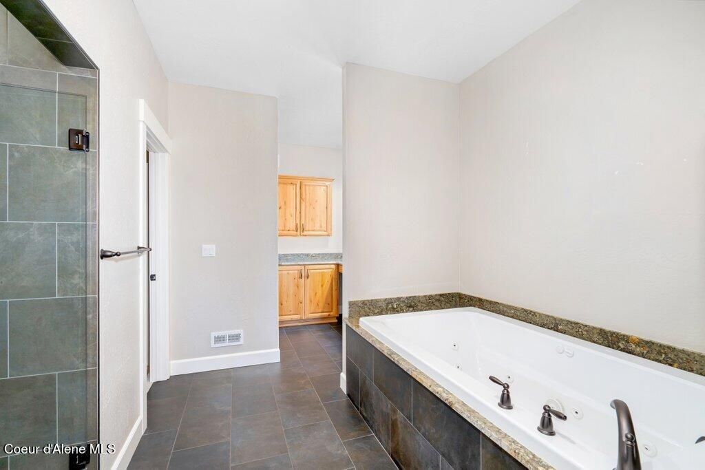 5235 S Ledgestone Dr, Coeur d'Alene, ID 83814 photo 15