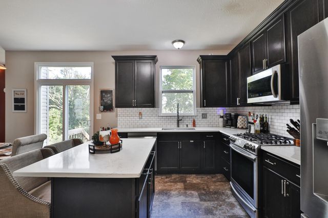 207 Faulkner Drive, Lithopolis, OH 43136