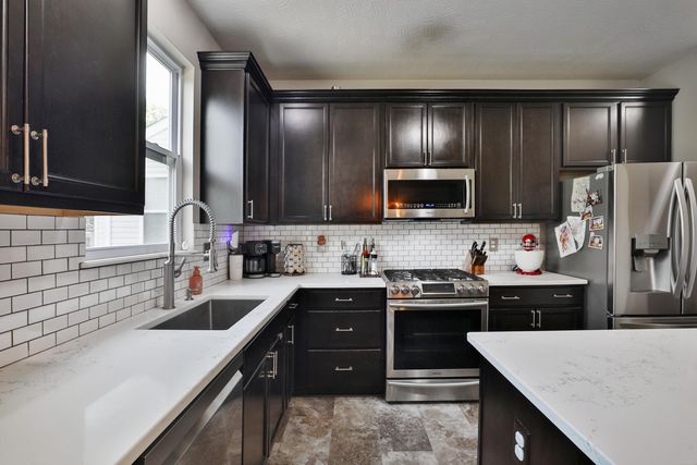 207 Faulkner Drive, Lithopolis, OH 43136