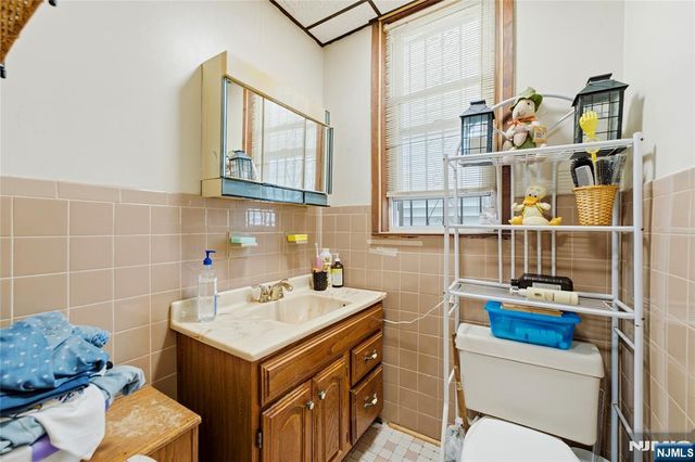 53 Grove Terrace, Irvington, NJ 07111