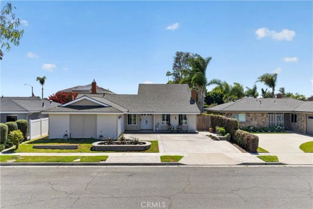 20682 Hopetown, Huntington Beach, CA 92646