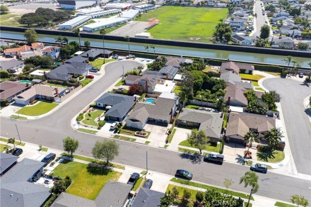 20682 Hopetown, Huntington Beach, CA 92646