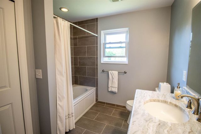 13043 Stony Brook Pass, Fenton Twp, MI 48451