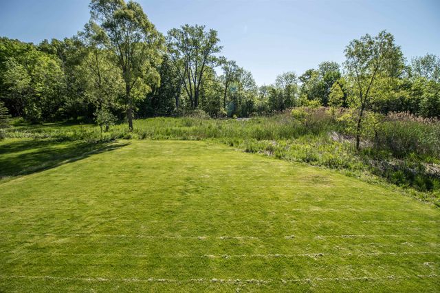 13043 Stony Brook Pass, Fenton Twp, MI 48451