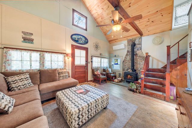 184 Yankee Lake Road, Wurtsboro, NY 12790