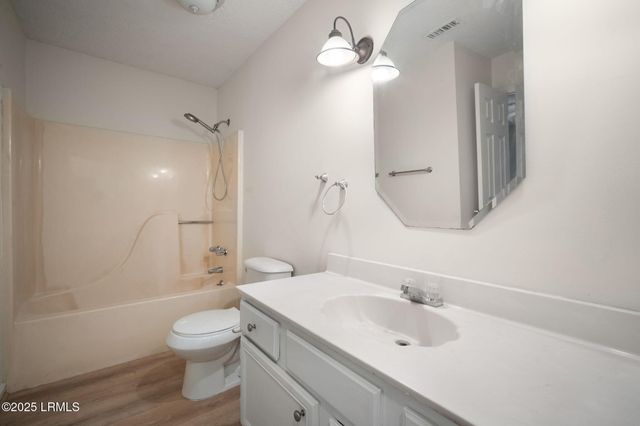 22 Robin Way, Beaufort, SC 29907