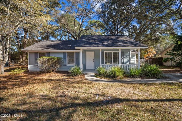 22 Robin Way, Beaufort, SC 29907