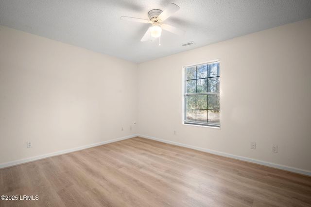 22 Robin Way, Beaufort, SC 29907