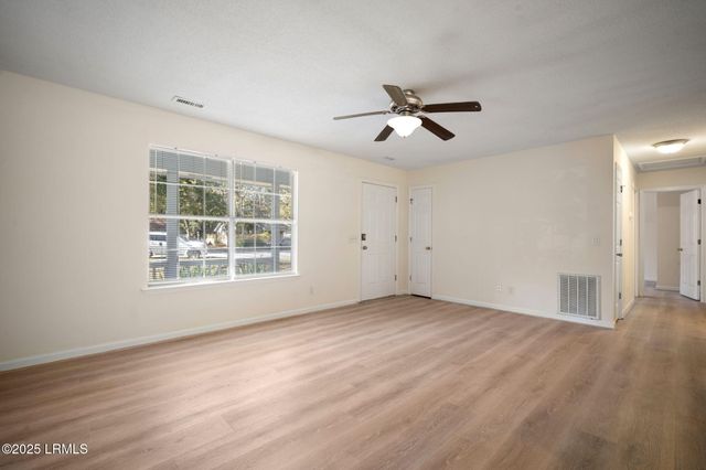 22 Robin Way, Beaufort, SC 29907