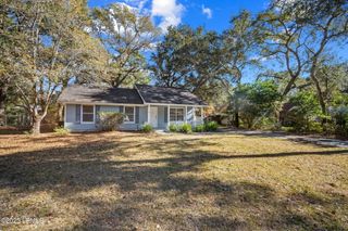 22 Robin Way, Beaufort, SC 29907