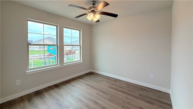 1437 Irigoyen St, Corpus Christi, TX 78415