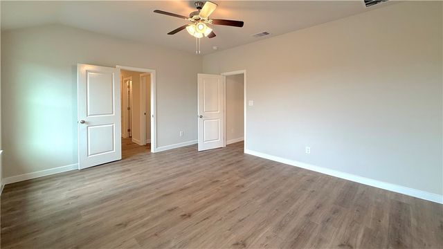 1437 Irigoyen St, Corpus Christi, TX 78415
