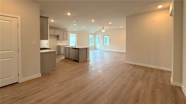 1437 Irigoyen St, Corpus Christi, TX 78415