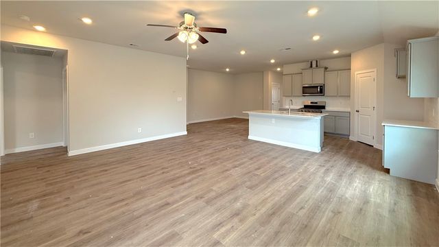1437 Irigoyen St, Corpus Christi, TX 78415
