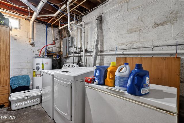 250 Beaver Walk Road, Mountain City, TN 37683