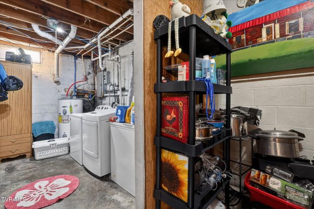 250 Beaver Walk Road, Mountain City, TN 37683