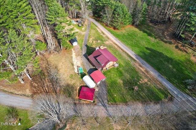 250 Beaver Walk Road, Mountain City, TN 37683