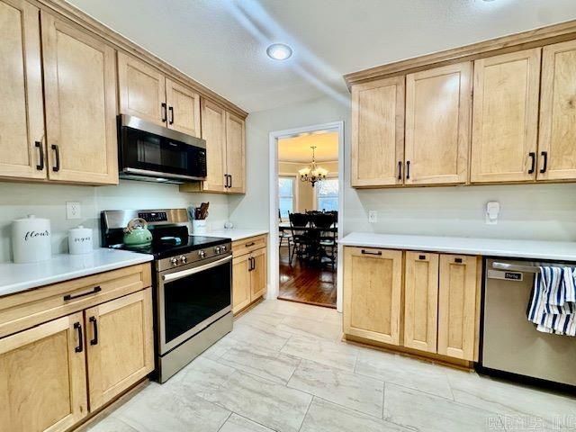 2200 Rains Street, Jonesboro, AR 72401