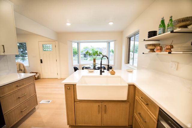 1377 W TALISMAN DR, Salt Lake City, UT 84116