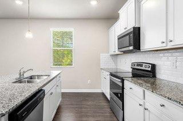 6900 Oak Valley Drive, Douglasville, GA 30134