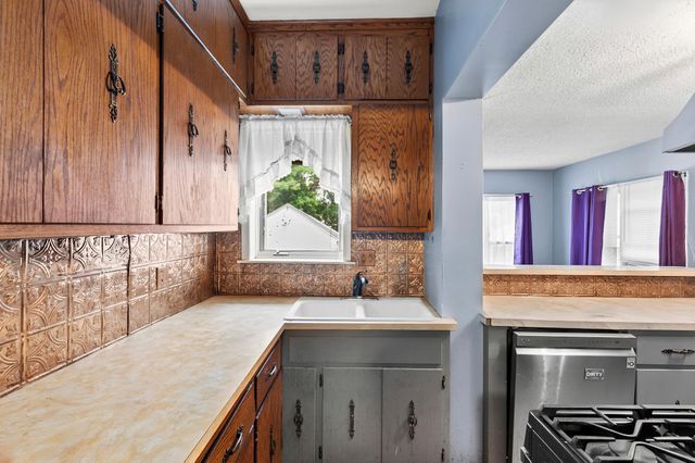 1050 Matilda Street, Saint Paul, MN 55117