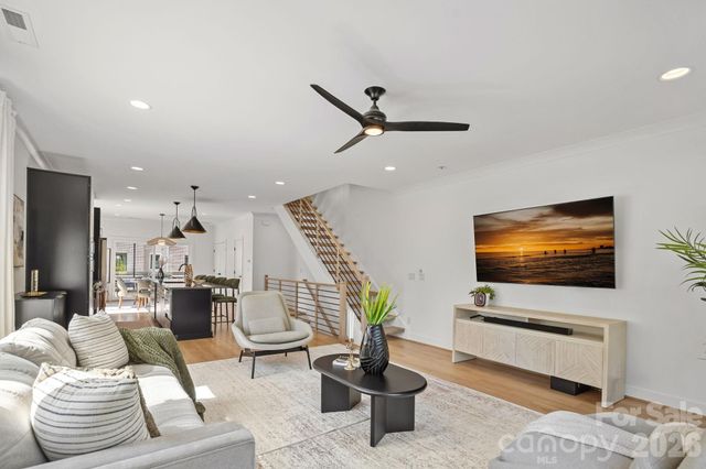 910 Van Every Street, Charlotte, NC 28205