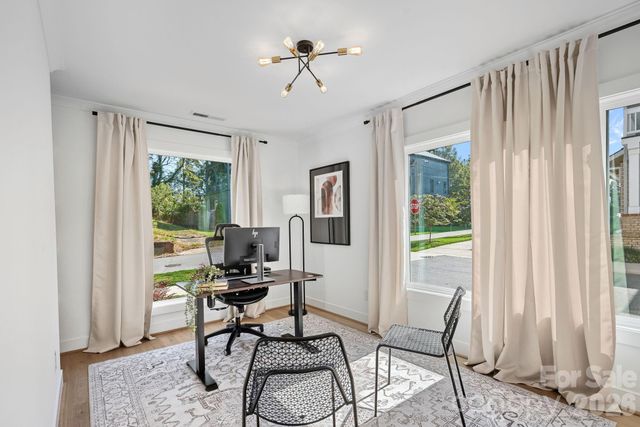 910 Van Every Street, Charlotte, NC 28205