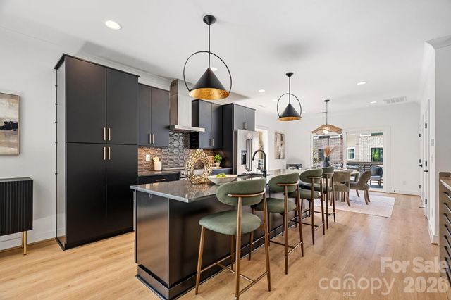 910 Van Every Street, Charlotte, NC 28205