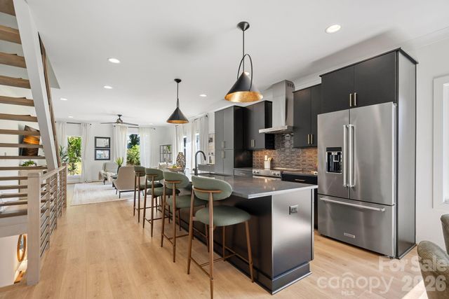 910 Van Every Street, Charlotte, NC 28205