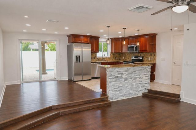 6012 12TH AVENUE, New Port Richey, FL 34653