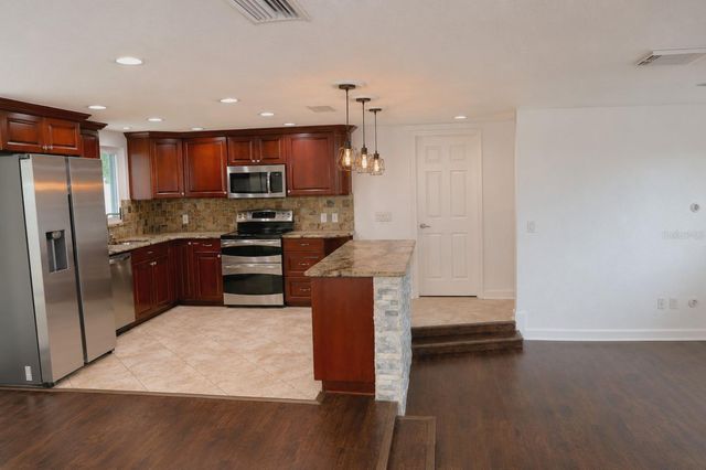 6012 12TH AVENUE, New Port Richey, FL 34653