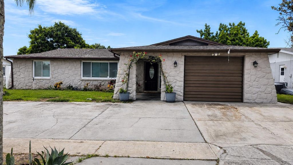 6012 12TH AVENUE, New Port Richey, FL 34653