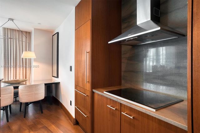 10295 Collins Ave. 1014, Bal Harbour, FL 33154