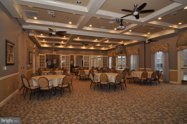 17 BARBARY LN, Columbus, NJ 08022