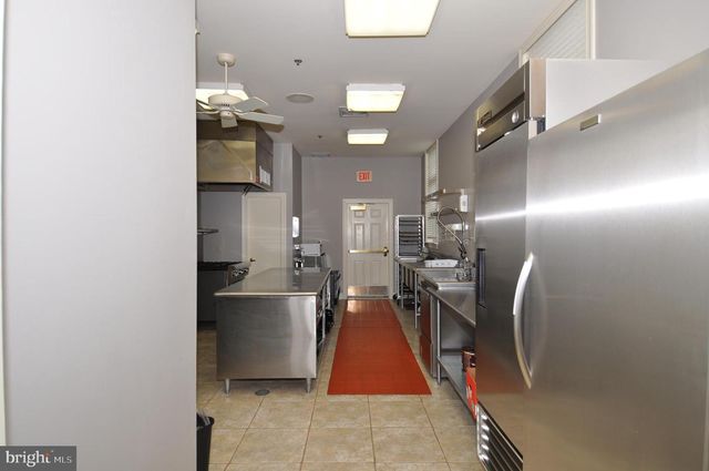 17 BARBARY LN, Columbus, NJ 08022