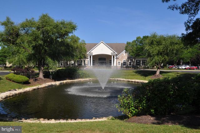 17 BARBARY LN, Columbus, NJ 08022