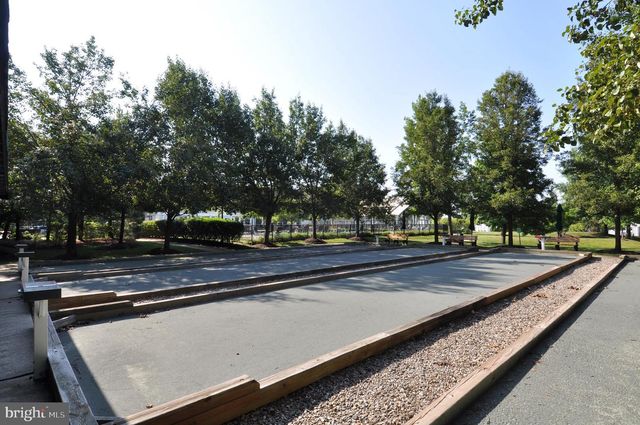 17 BARBARY LN, Columbus, NJ 08022