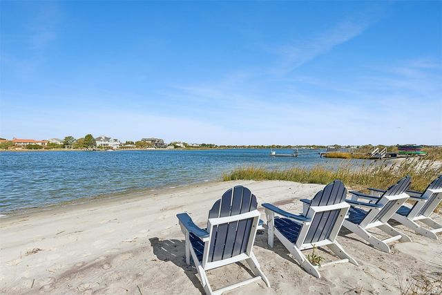 218 Dune Road, Westhampton Beach, NY 11978