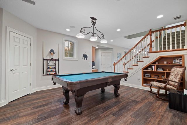 N29W30593 Foxwood DRIVE, Pewaukee, WI 53072