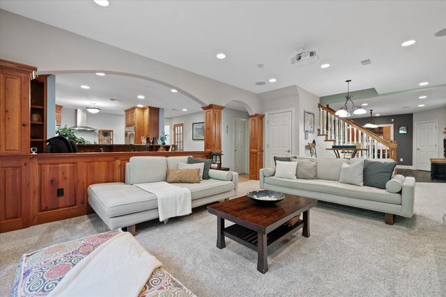 N29W30593 Foxwood DRIVE, Pewaukee, WI 53072