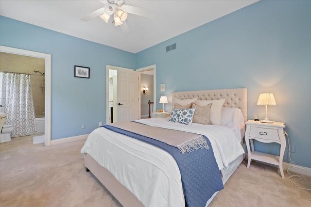 N29W30593 Foxwood DRIVE, Pewaukee, WI 53072