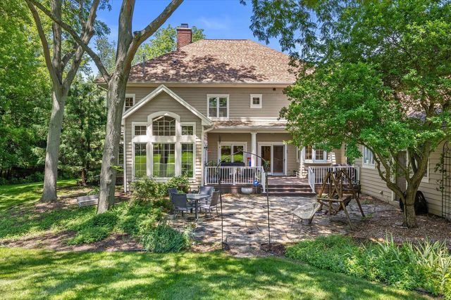 N29W30593 Foxwood DRIVE, Pewaukee, WI 53072