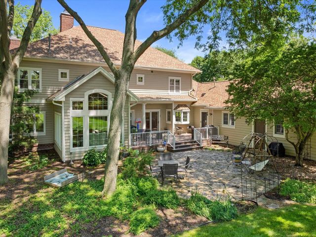 N29W30593 Foxwood DRIVE, Pewaukee, WI 53072