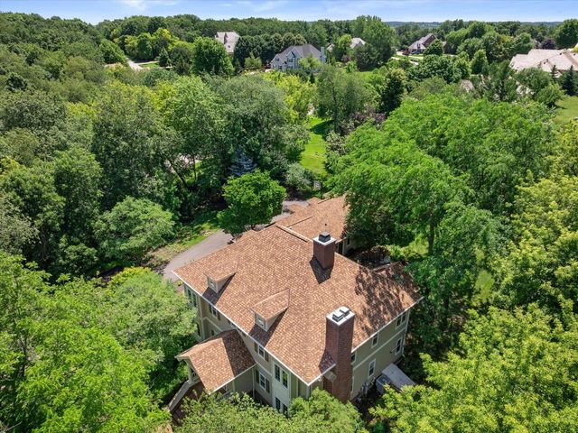N29W30593 Foxwood DRIVE, Pewaukee, WI 53072
