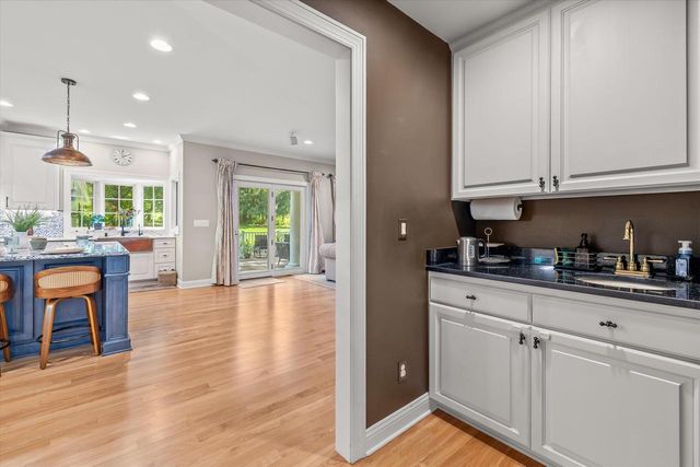 N29W30593 Foxwood DRIVE, Pewaukee, WI 53072