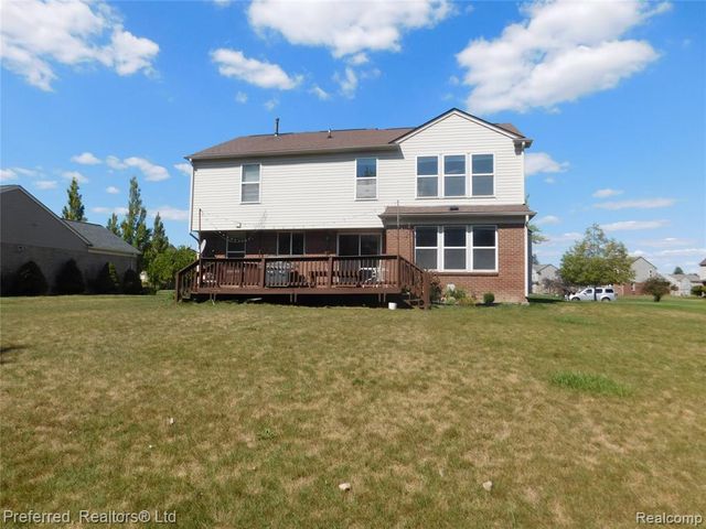 47243 Fairlawn, Canton, MI 48188