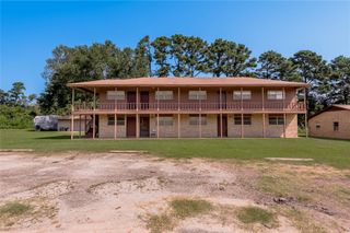 120 Mcadams Lane J, Huntsville, TX 77320