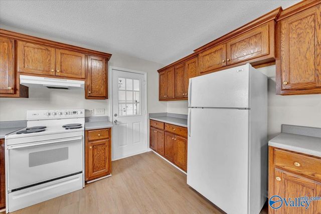 1808 Union Grove Road, Guntersville, AL 35976